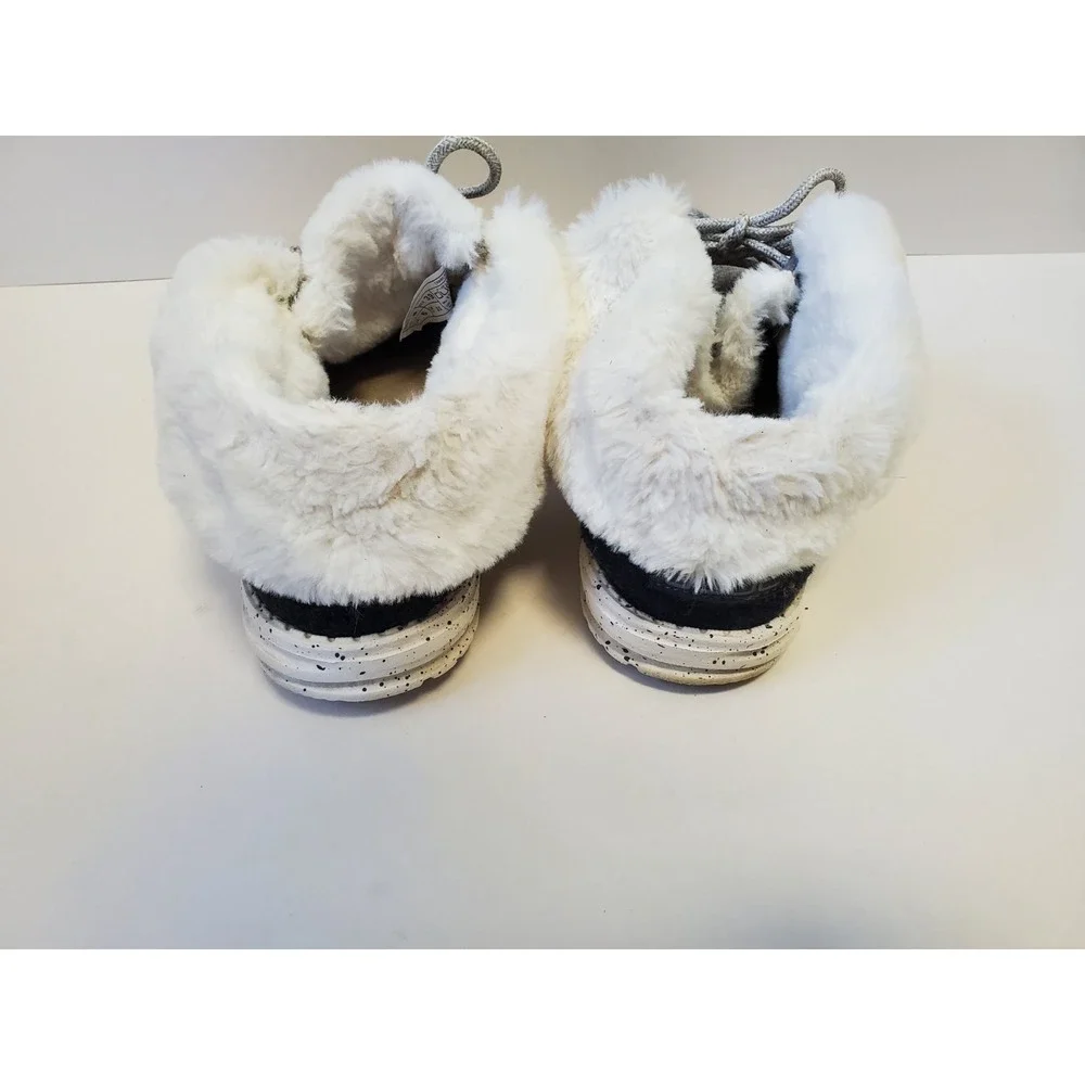 Hey Dude Britt Women's Gray/White Faux Fur Lined Lace-Up Low Top US 8 EU 39 - Picture 3 of 8